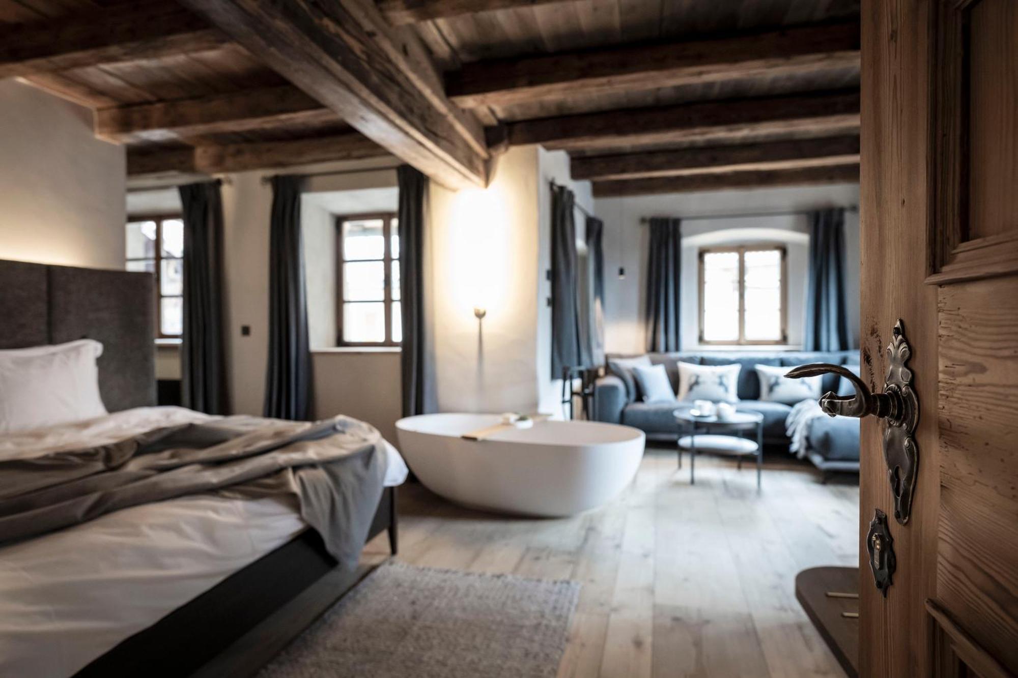 Hotel Ansitz Steinbock Villandro Bagian luar foto